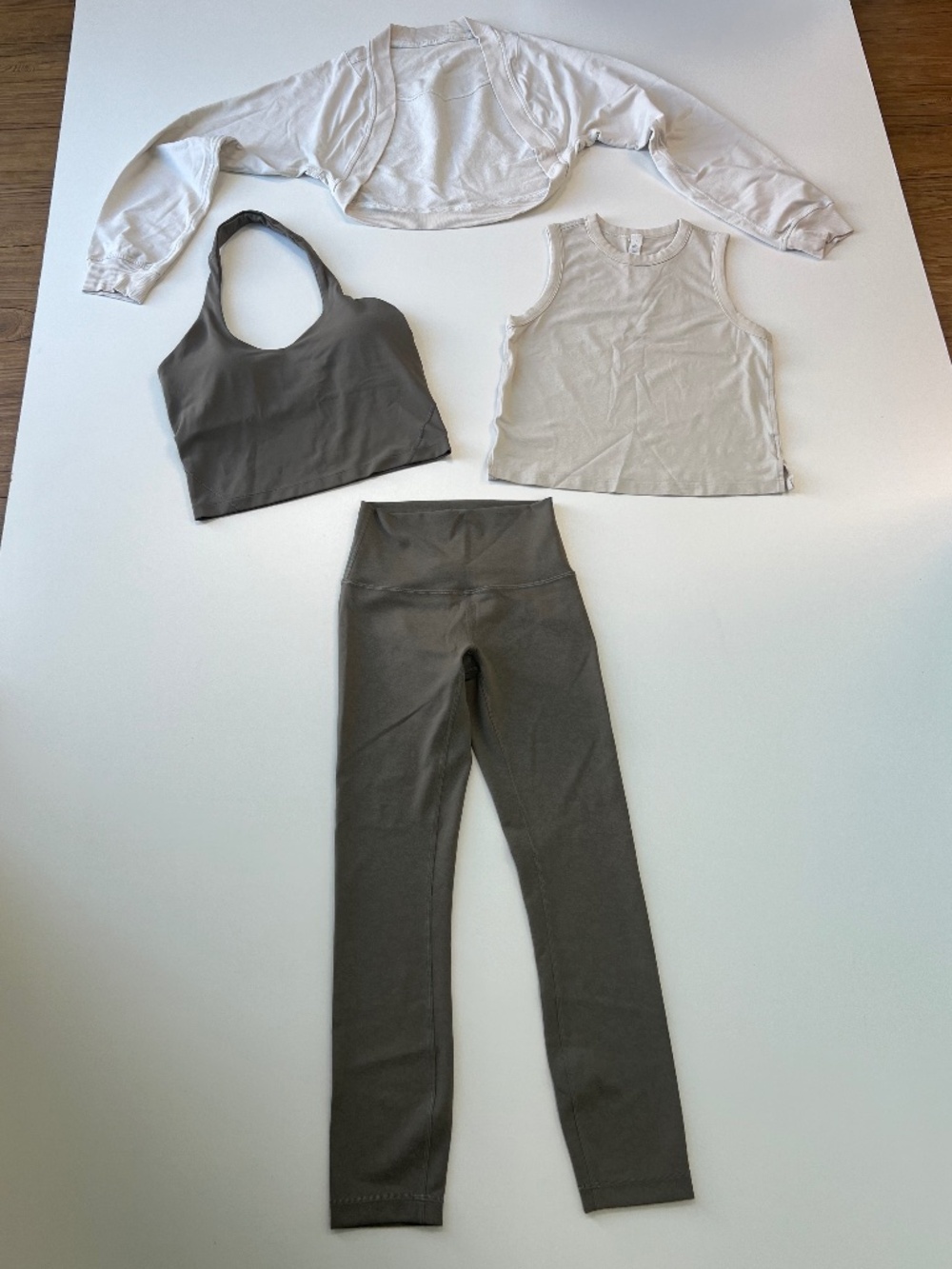 0085 Lululemon 4-Piece Set Align Leggings Halter Tank Muscle Tank Shrug Size 2